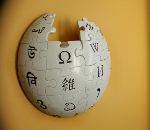 Intranet wiki making: Lessons from Wikipedia